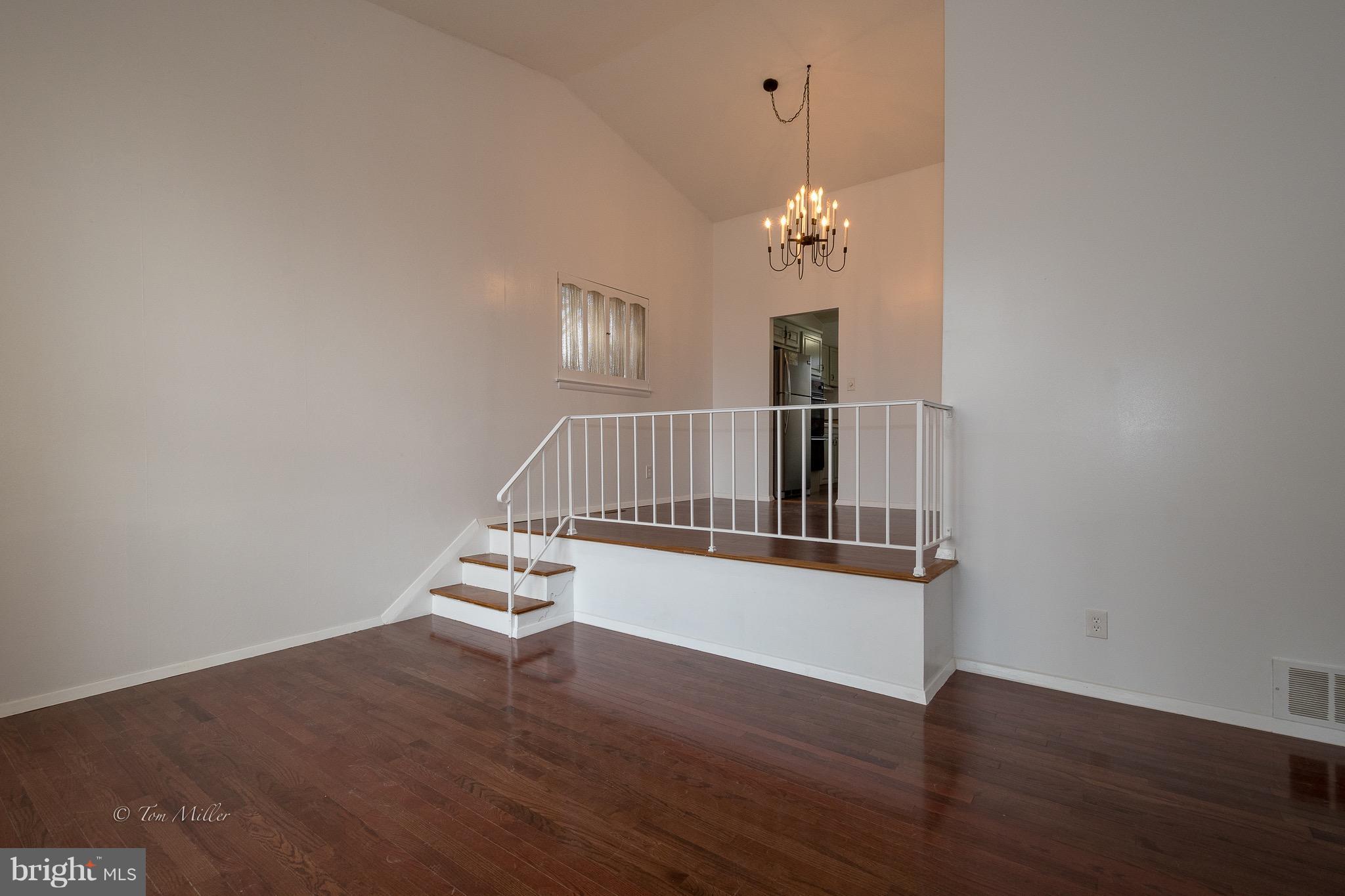 4608 Talman Road Baltimore, MD 21208 - Photo 5 of 29 Living Room