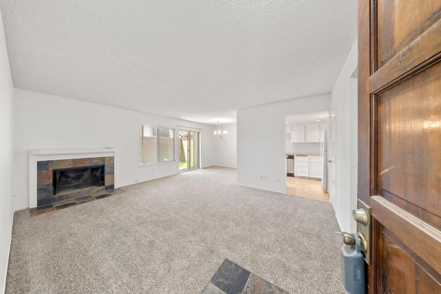 3701 Colonial Drive, Unit 89 Modesto, CA 95356 - Photo 4 of 51