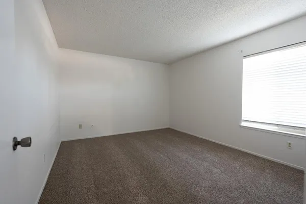 $189,000 | 3701 Colonial Drive, Unit 89, Modesto, CA 95356