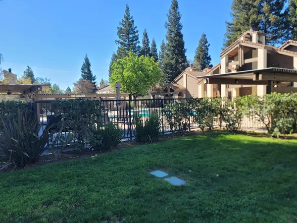 $189,000 | 3701 Colonial Drive, Unit 89, Modesto, CA 95356