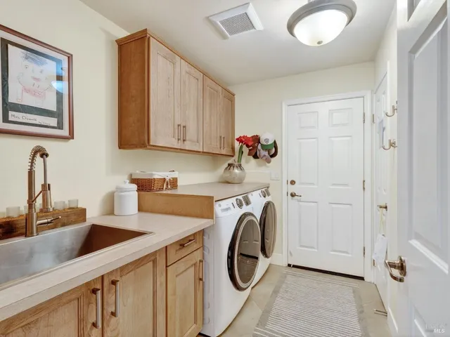 $1,865,000 | 416 Troon Drive, Napa, CA 94558