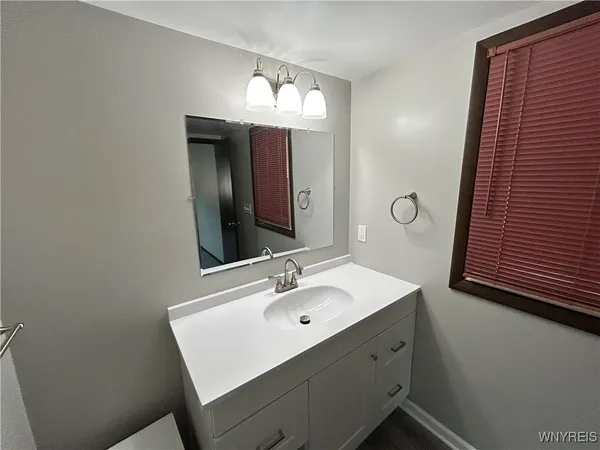 $1,600 | 186 Peppertree Drive, Amherst, NY 14228