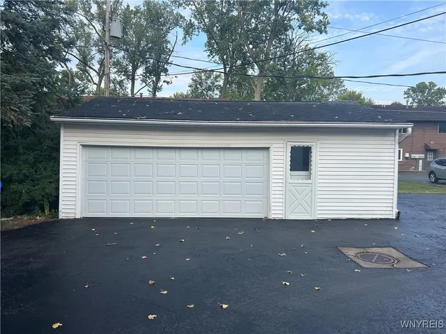$1,625 | 186 Peppertree Drive, Amherst, NY 14228