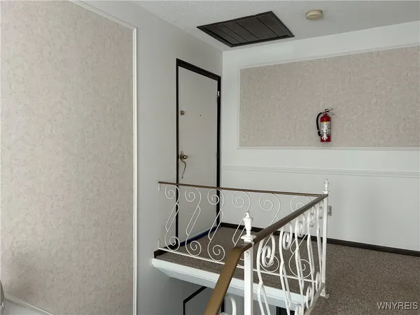 $1,600 | 186 Peppertree Drive, Amherst, NY 14228