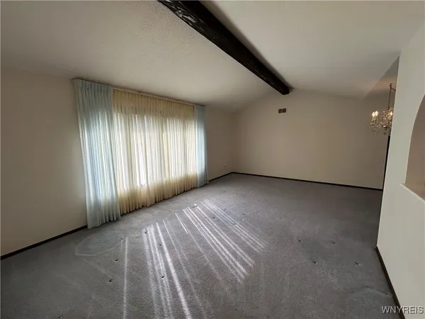 $1,600 | 186 Peppertree Drive, Amherst, NY 14228