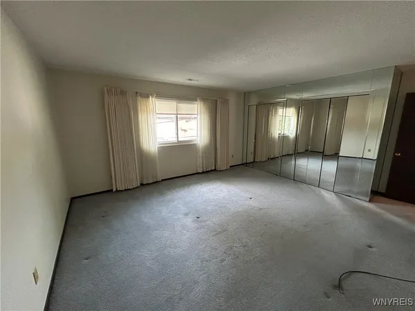 $1,600 | 186 Peppertree Drive, Amherst, NY 14228