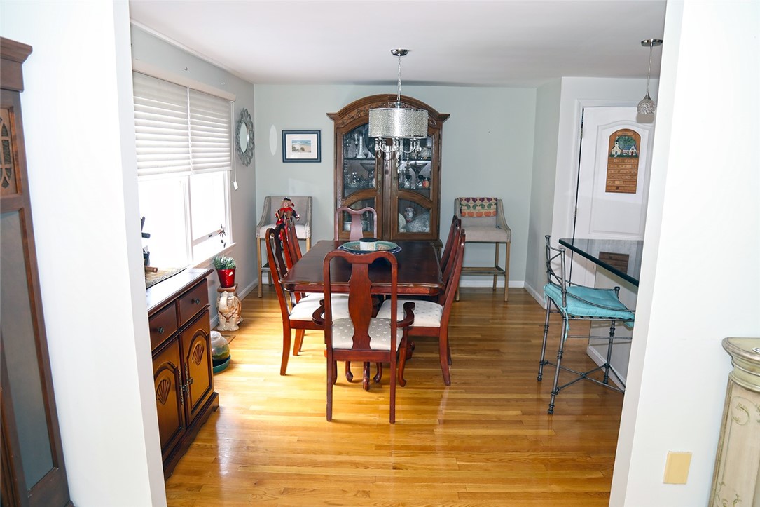5390 Post Road, Unit 5 East Greenwich, RI 02818 - Photo 5 of 17 Open to the kitchen