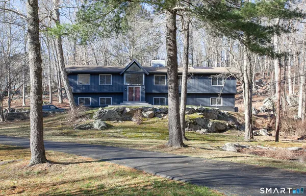 $1,295,000 | 26 Hill Farm Road, Weston, CT 06883
