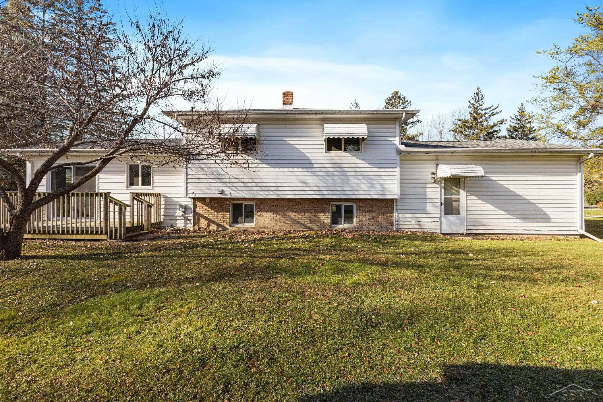 3645 Mack Road Saginaw, MI 48601 - Photo 25 of 30 50095988-24.JPG