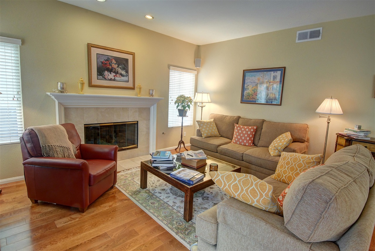1816 Orchard Wood Road Encinitas, CA 92024 - Photo 7 of 25