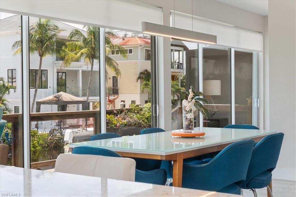 1282 Venetian Way Naples, FL 34110 - Photo 15 of 50