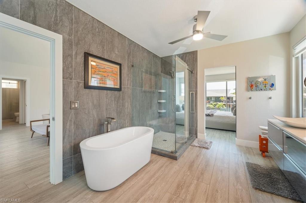 1282 Venetian Way Naples, FL 34110 - Photo 26 of 50