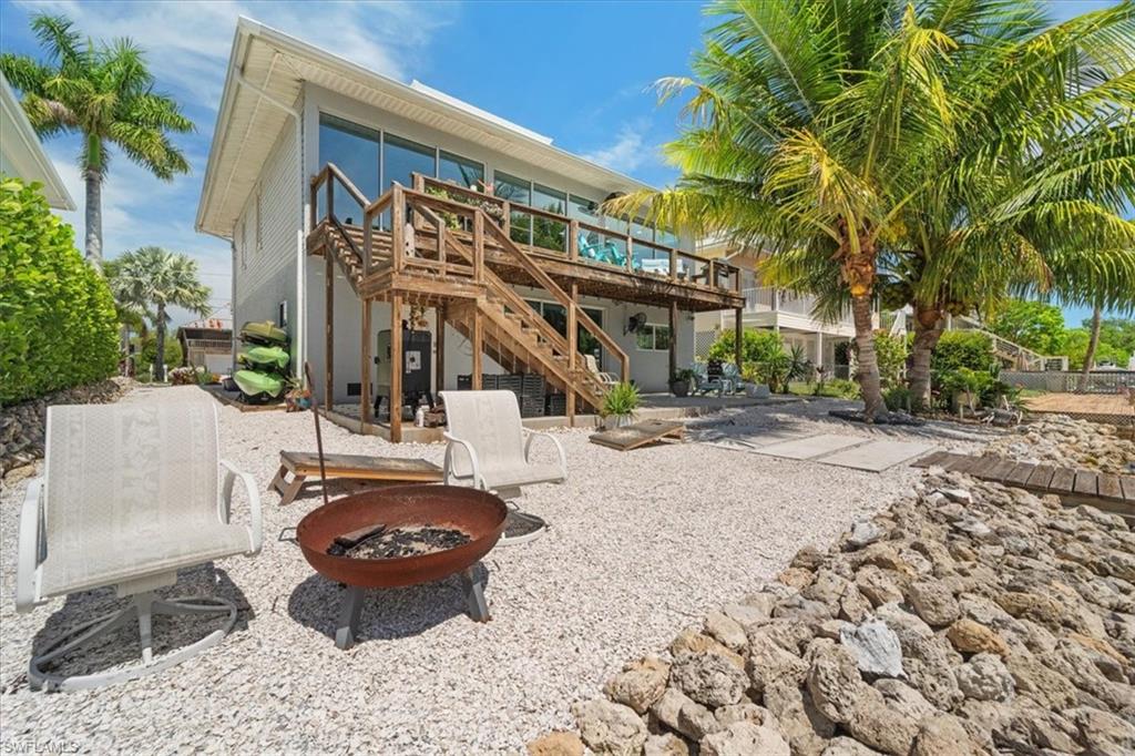 1282 Venetian Way Naples, FL 34110 - Photo 4 of 50