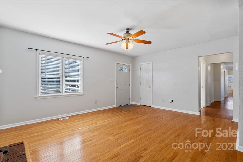 7214 Tuckaseegee Road Charlotte, NC 28214 - Photo 4 of 36 Gallery Image 4