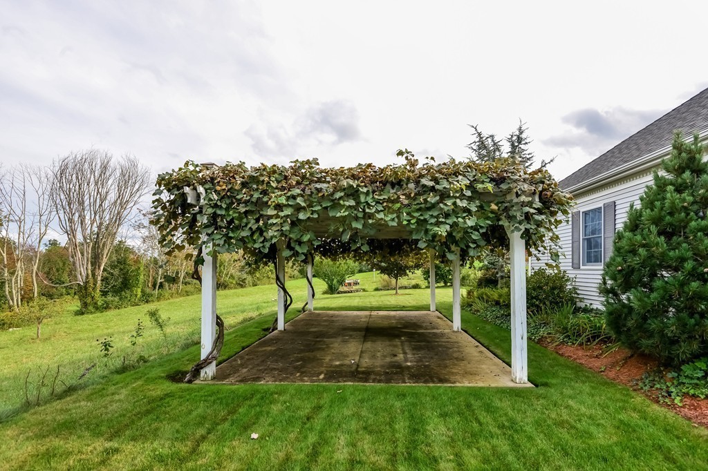 207 Dresser Hill Road Dudley, MA 01571 - Photo 28 of 30 Gallery Image 28