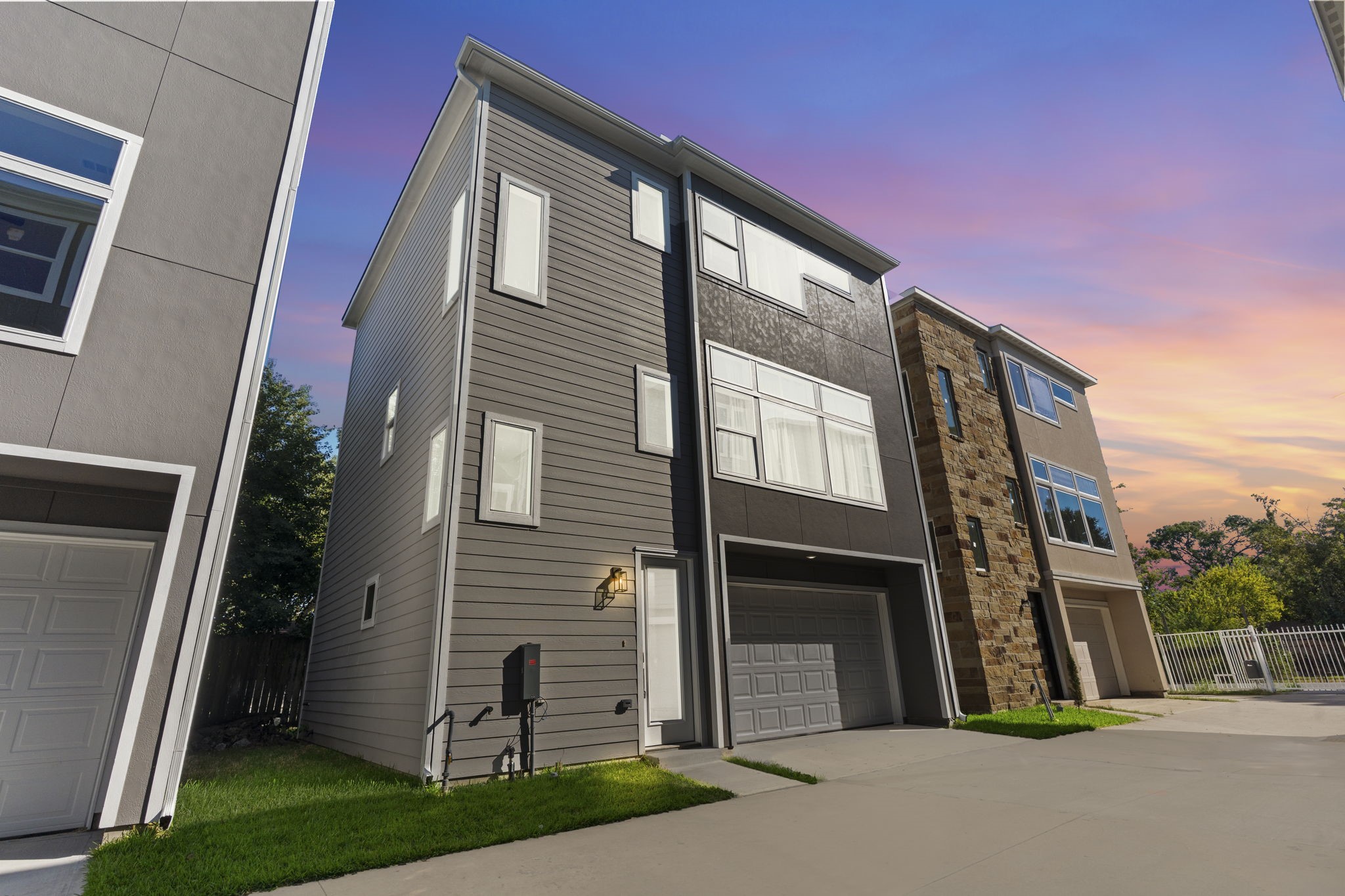 6721 St Augustine Street Houston, TX 77021 - Photo 2 of 45 Modern exterior with clean lines and private entry welcomes you home.