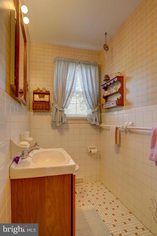1024 Tracy Road Lancaster, PA 17601 - Photo 13 of 27