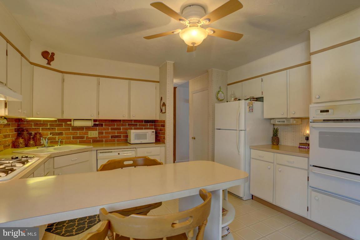 1024 Tracy Road Lancaster, PA 17601 - Photo 17 of 27