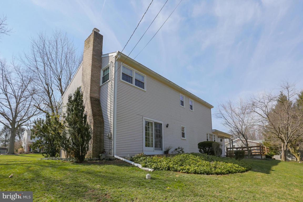1024 Tracy Road Lancaster, PA 17601 - Photo 5 of 27