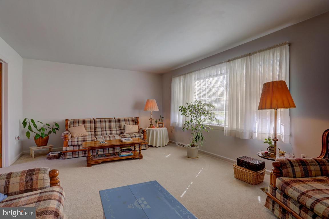 1024 Tracy Road Lancaster, PA 17601 - Photo 7 of 27