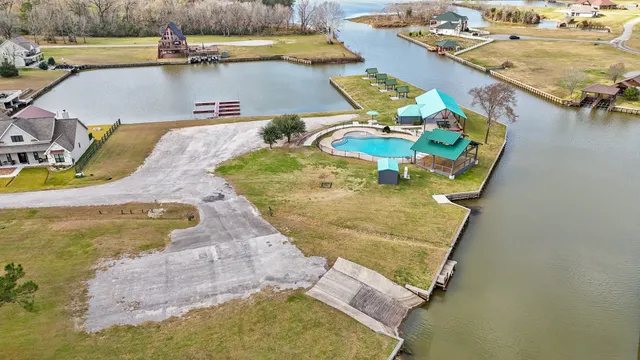 $32,000 | 54 Lakecrest Lane, Huntsville, TX 77340