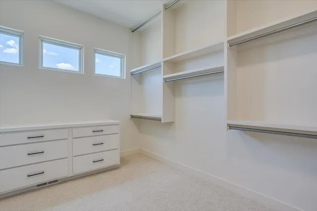 $669,900 | 1608 North Lakeside Drive, Andover, KS 67002