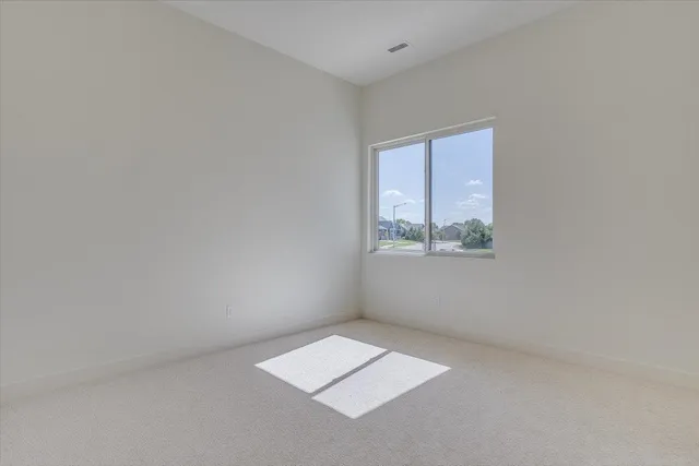 $669,900 | 1608 North Lakeside Drive, Andover, KS 67002