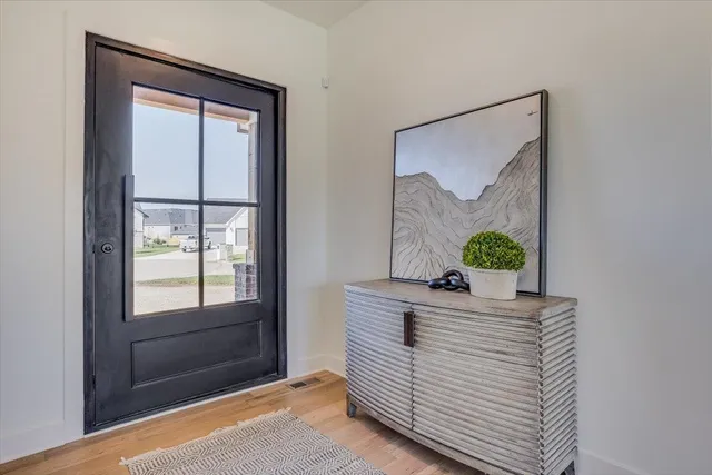 $669,900 | 1608 North Lakeside Drive, Andover, KS 67002