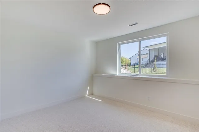 $669,900 | 1608 North Lakeside Drive, Andover, KS 67002