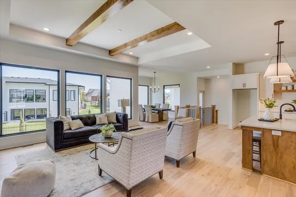 $669,900 | 1608 North Lakeside Drive, Andover, KS 67002