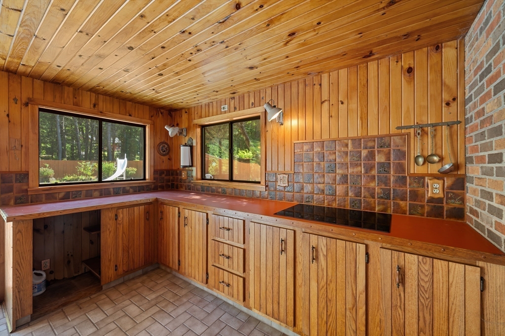 249 Green Road Bolton, MA 01740 - Photo 24 of 32 Gallery Image 24