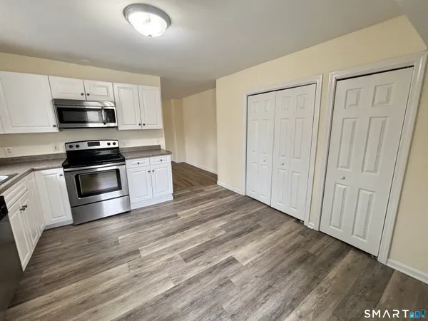 $2,500 | 61 Scotland Avenue, Unit NORTH, Madison, CT 06443