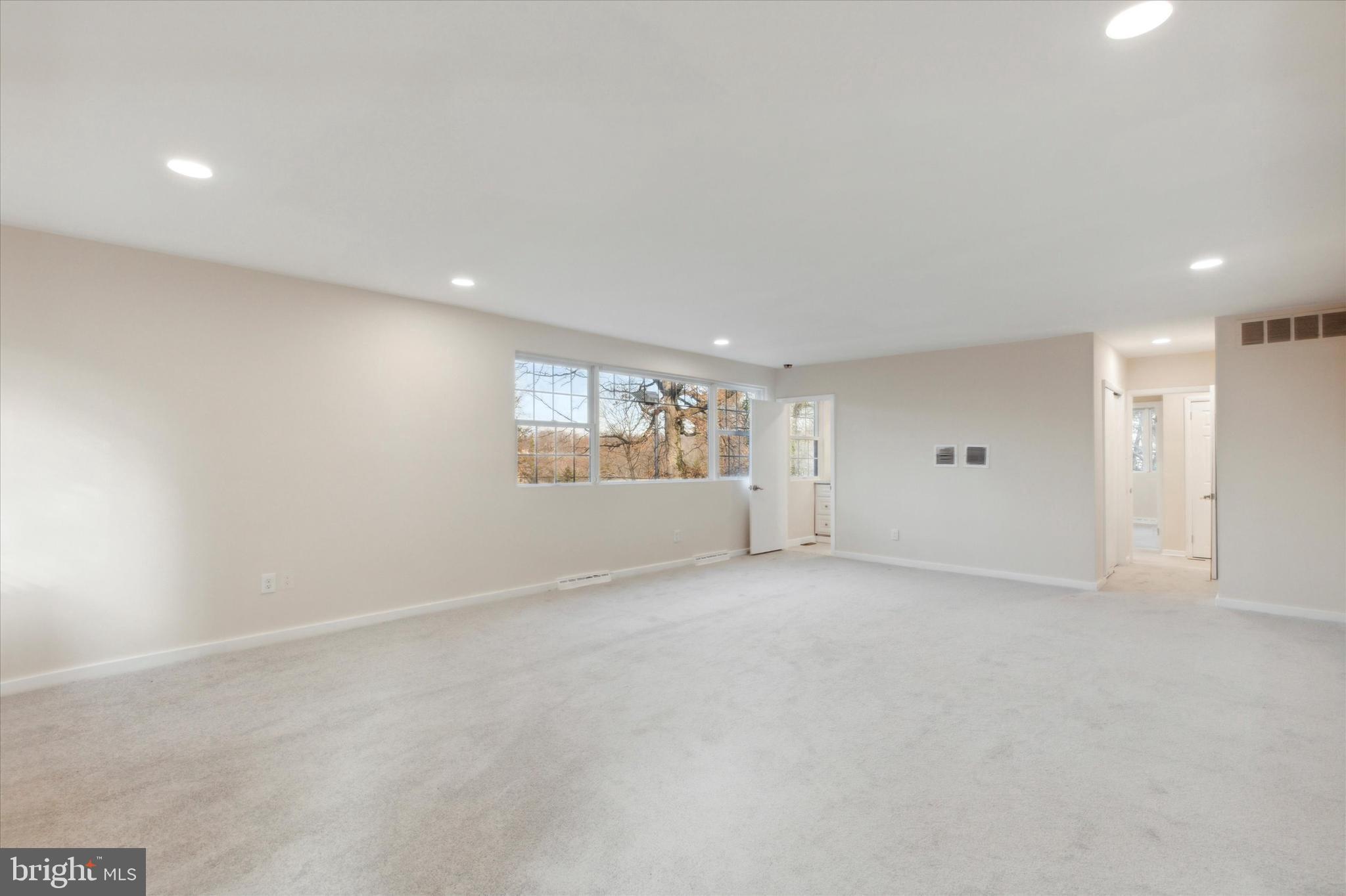 1458 Pepper Road Jenkintown, PA 19046 - Photo 21 of 41 Gigantic Master Bedroom