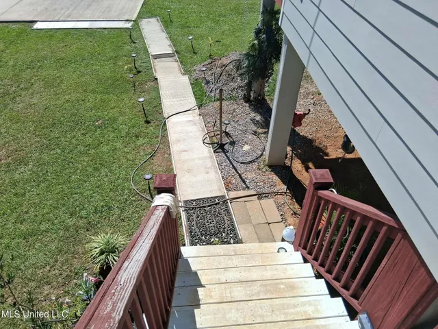 $400,000 | 9035 Pine Drive, Bay St. Louis, MS 39520