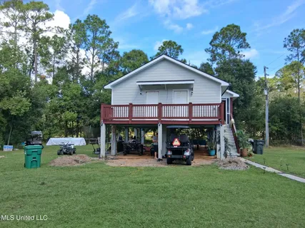 $400,000 | 9035 Pine Drive, Bay St. Louis, MS 39520