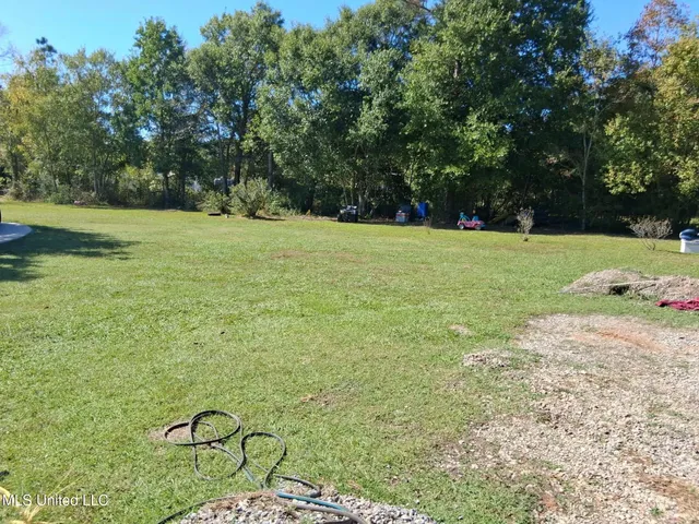 $400,000 | 9035 Pine Drive, Bay St. Louis, MS 39520