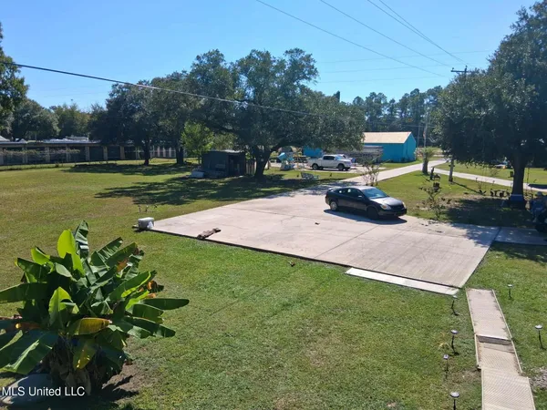 $400,000 | 9035 Pine Drive, Bay St. Louis, MS 39520