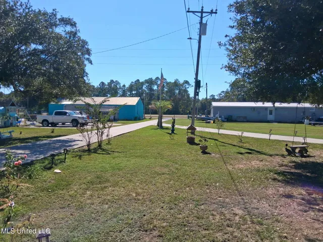 $400,000 | 9035 Pine Drive, Bay St. Louis, MS 39520