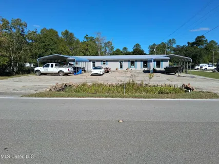 $400,000 | 9035 Pine Drive, Bay St. Louis, MS 39520
