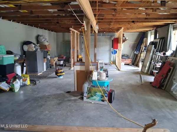 $400,000 | 9035 Pine Drive, Bay St. Louis, MS 39520