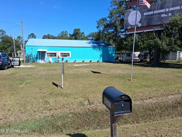 $400,000 | 9035 Pine Drive, Bay St. Louis, MS 39520