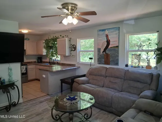 $400,000 | 9035 Pine Drive, Bay St. Louis, MS 39520