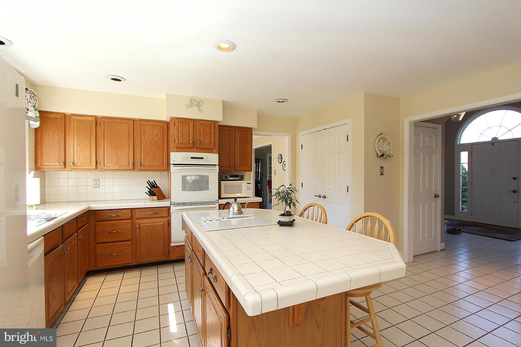 14551 Cutstone Way Silver Spring, MD 20905 - Photo 10 of 30 Kitchen