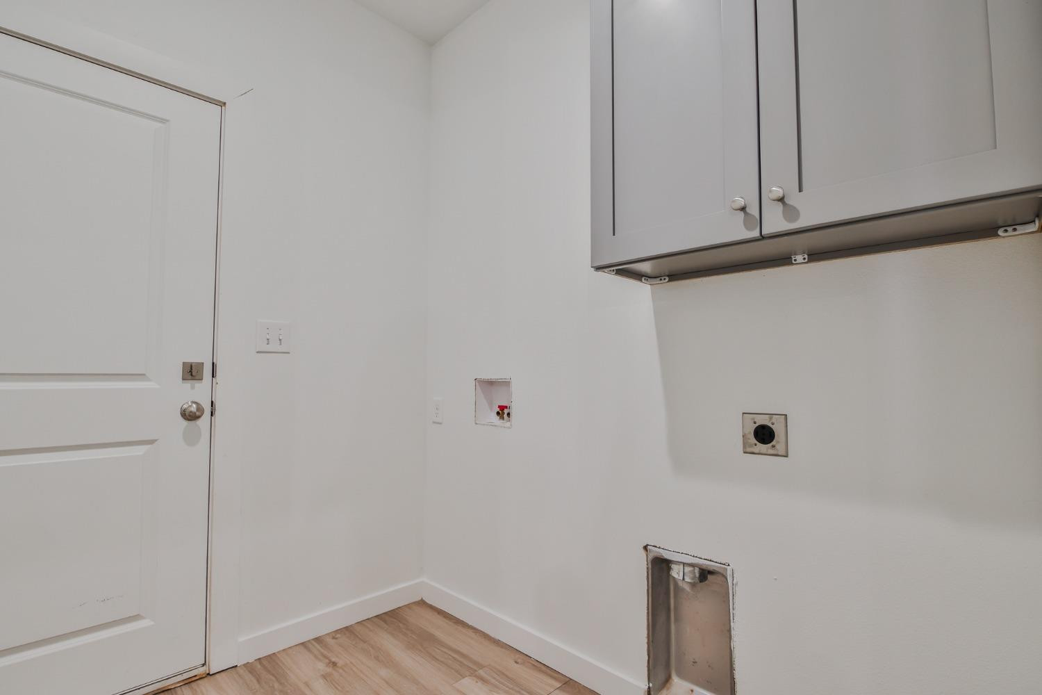 5508 Itasca Street Lubbock, TX 79416 - Photo 10 of 25 a view of storage space