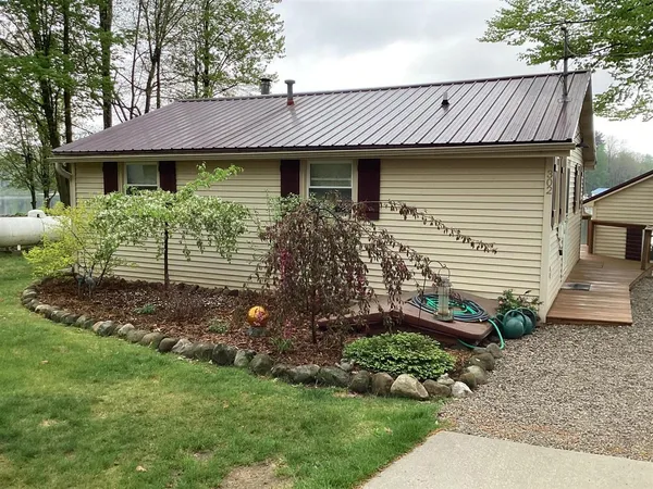 $435,000 | 302-304 Eastland Drive, Leroy, MI 49655