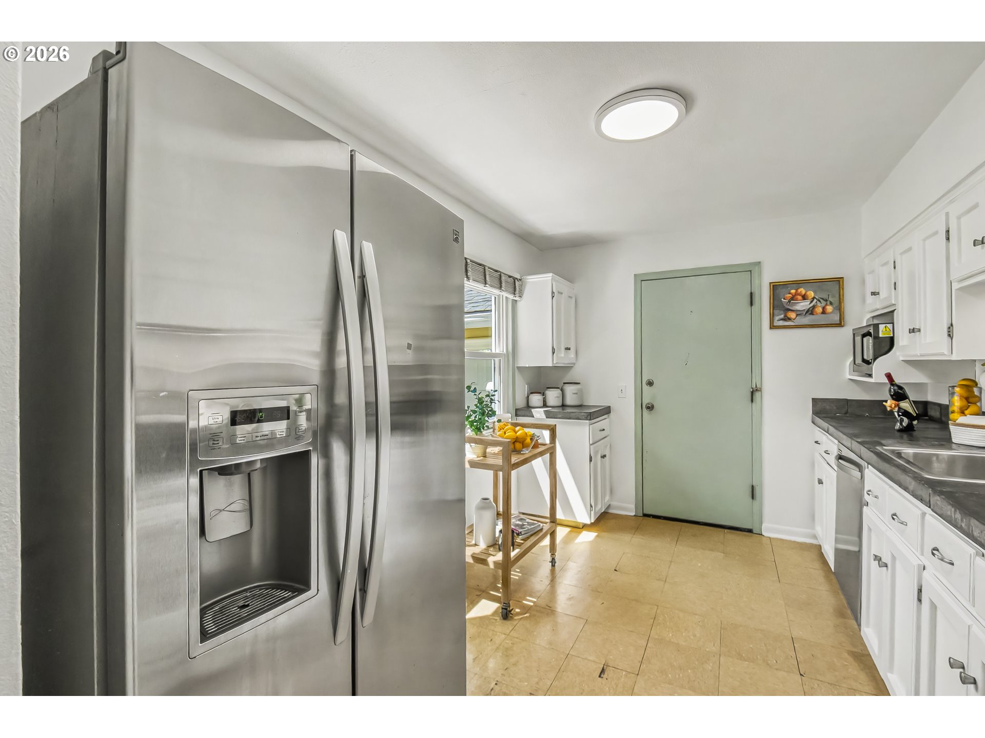 27 Southeast 85th Avenue Portland, OR 97216 - Photo 15 of 33 Gallery Image 15
