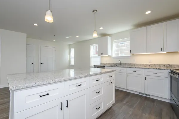 $2,350 | 205 Fox Street, Mukwonago, WI 53149