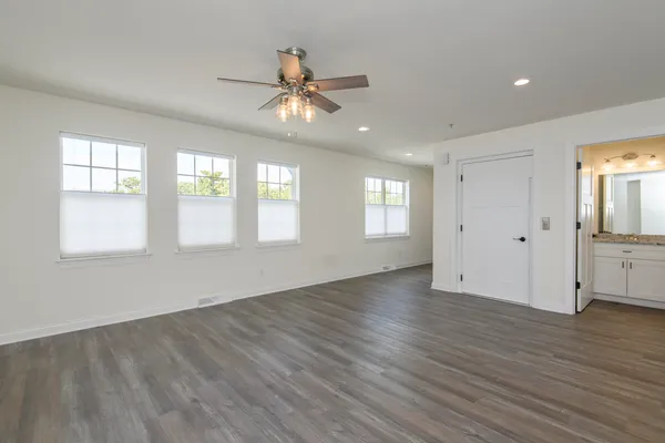 $2,350 | 205 Fox Street, Mukwonago, WI 53149