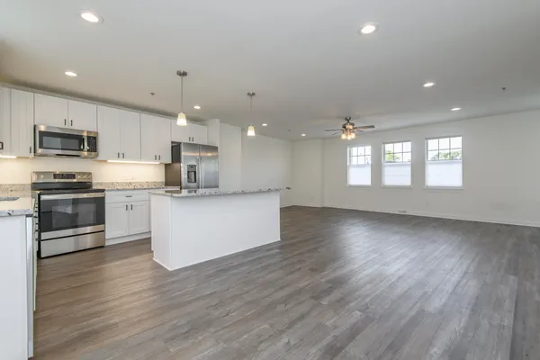 $2,350 | 205 Fox Street, Mukwonago, WI 53149