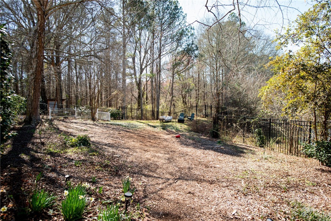 135 Spring Lake Drive Athens, GA 30605 - Photo 27 of 33